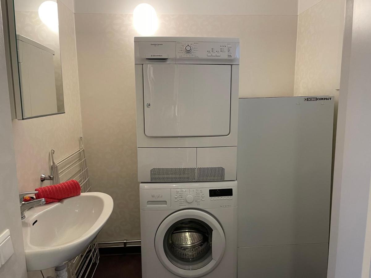 Apartment Uddevalla Bohuslaen Bubbelbad Extérieur photo