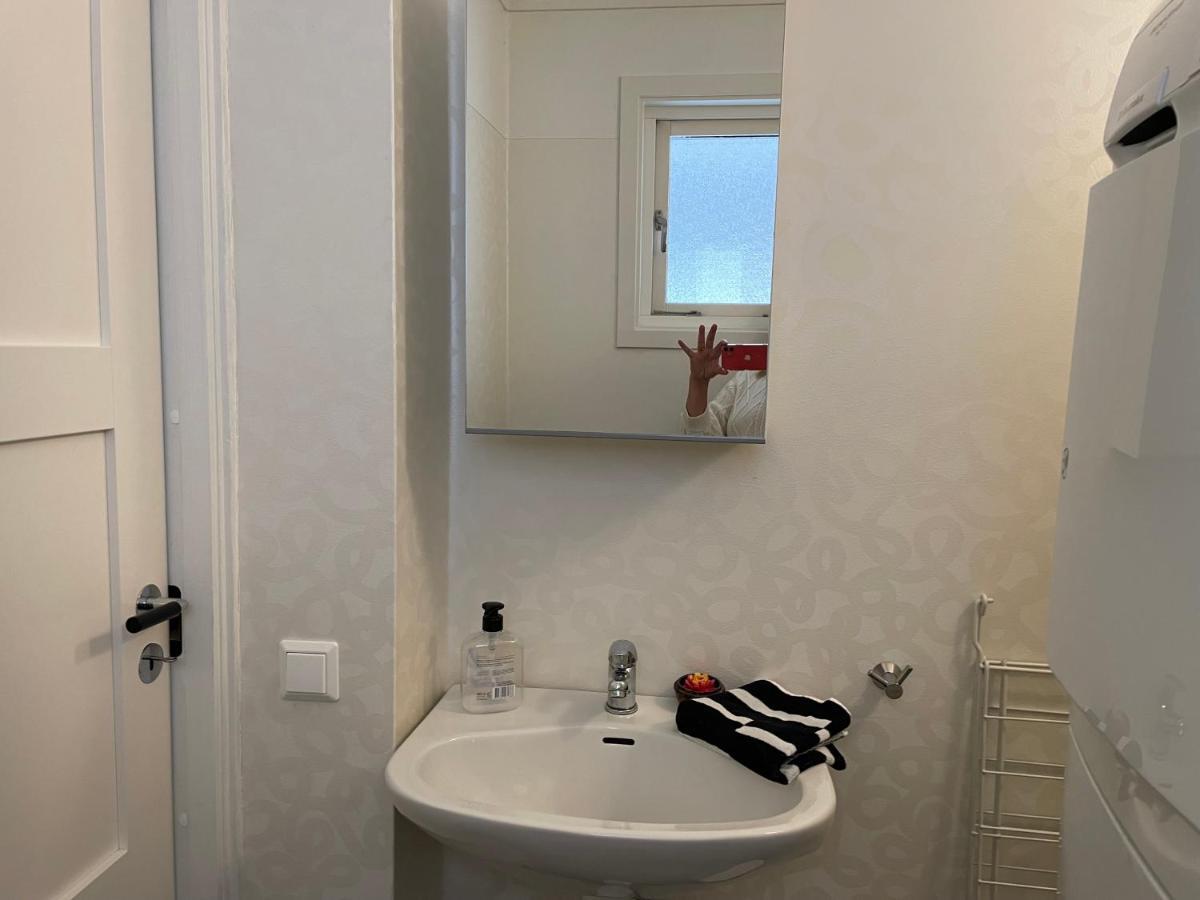 Apartment Uddevalla Bohuslaen Bubbelbad Extérieur photo